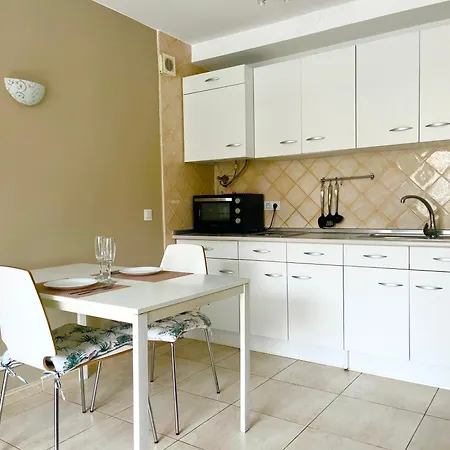 Playa Honda Dona Dina Apartmán